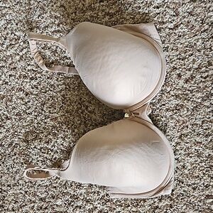 Victoria's Secret Bra Size 34DDD (34F)